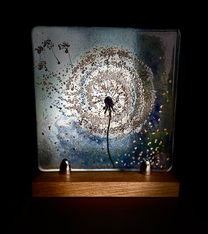 Lisa Coles, glass art, dandelion seed head